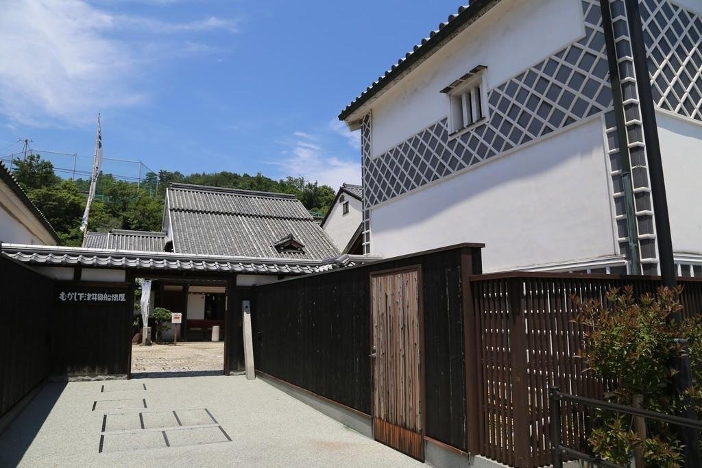 🏛️ 옛 시모쓰이 회선 도매상 (무카시 시모쓰이 카이센돈야) 이미지 1